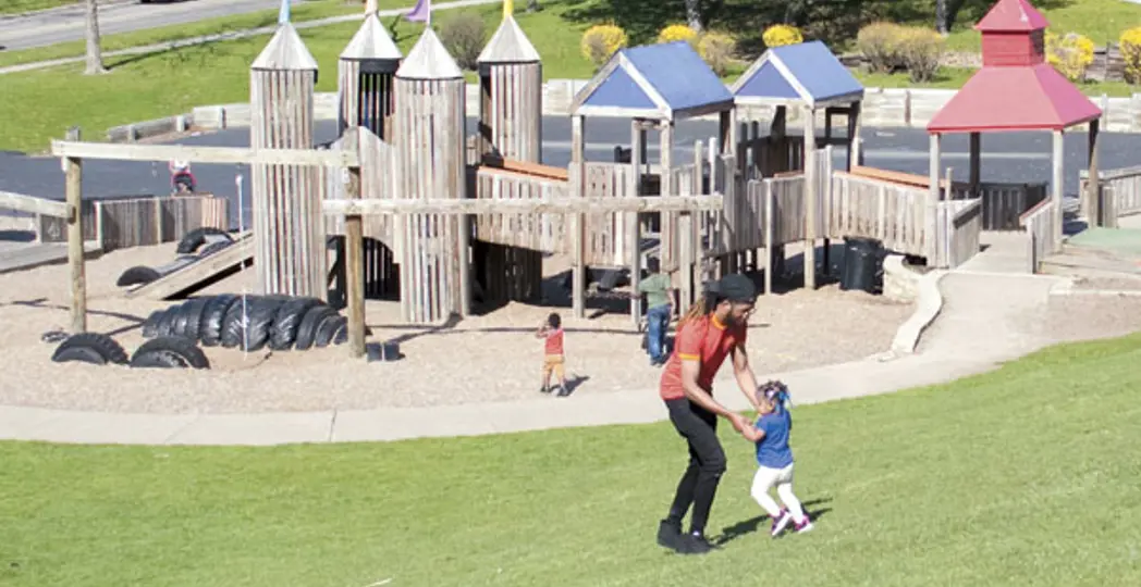 Hannah Finotti, Carolina Kane