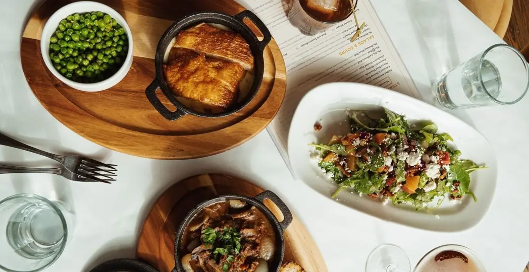 Courtesy 17 River Grille