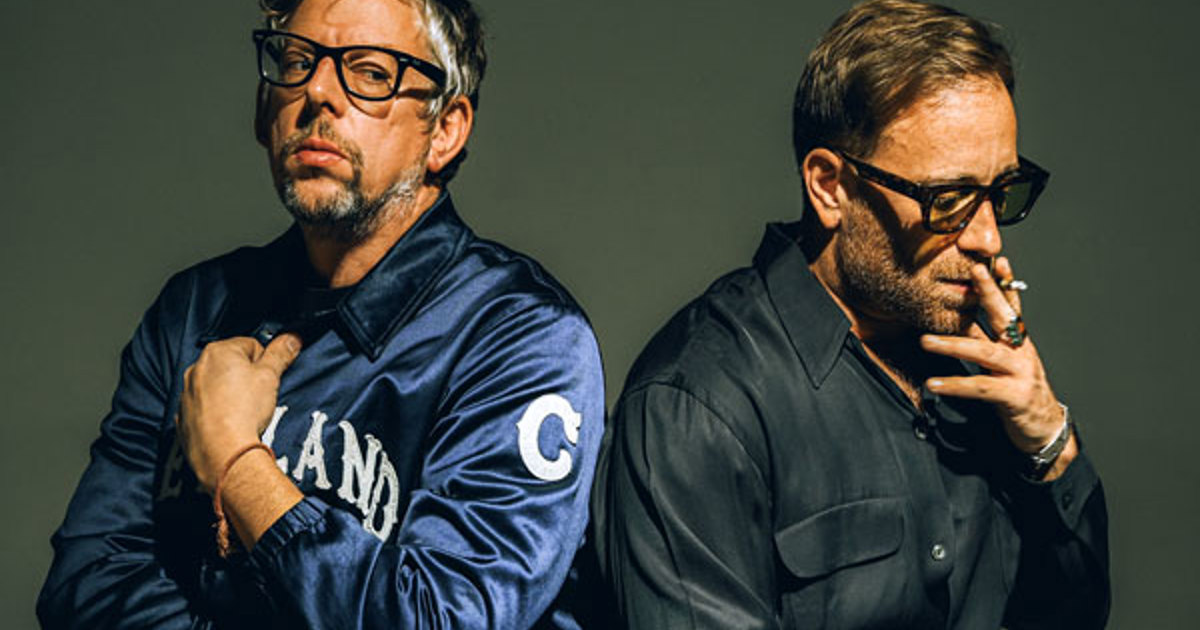 Review: The Black Keys Embrace Collaboration, Dance Grooves and ’90s ...