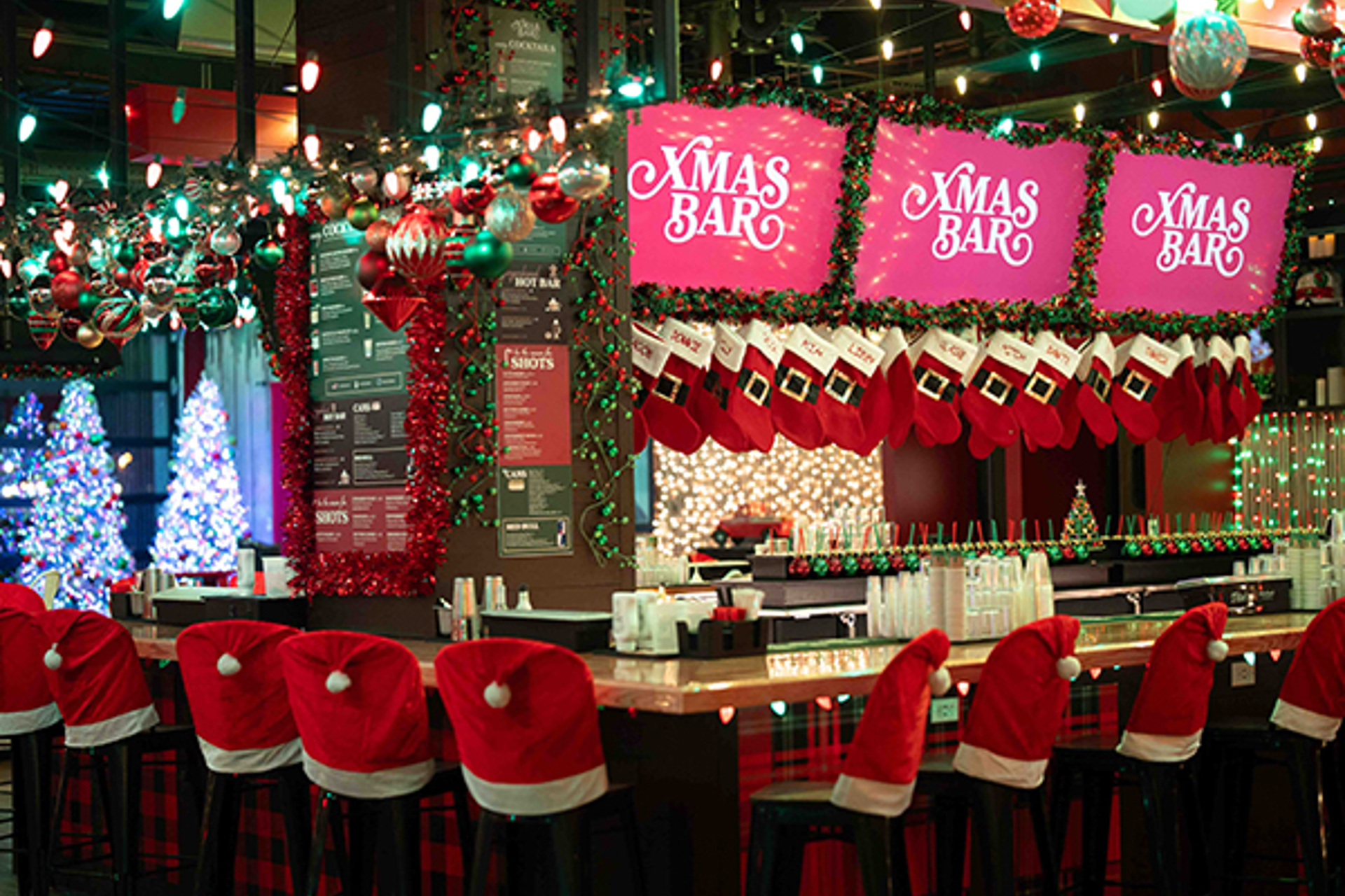 Cleveland's 17 Best Christmas Pop-Up Bars for the Holiday Season