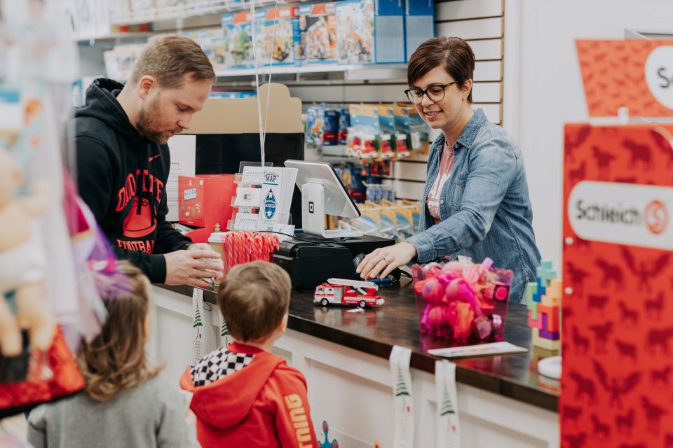 Lulu's shoppers checking out.jpg