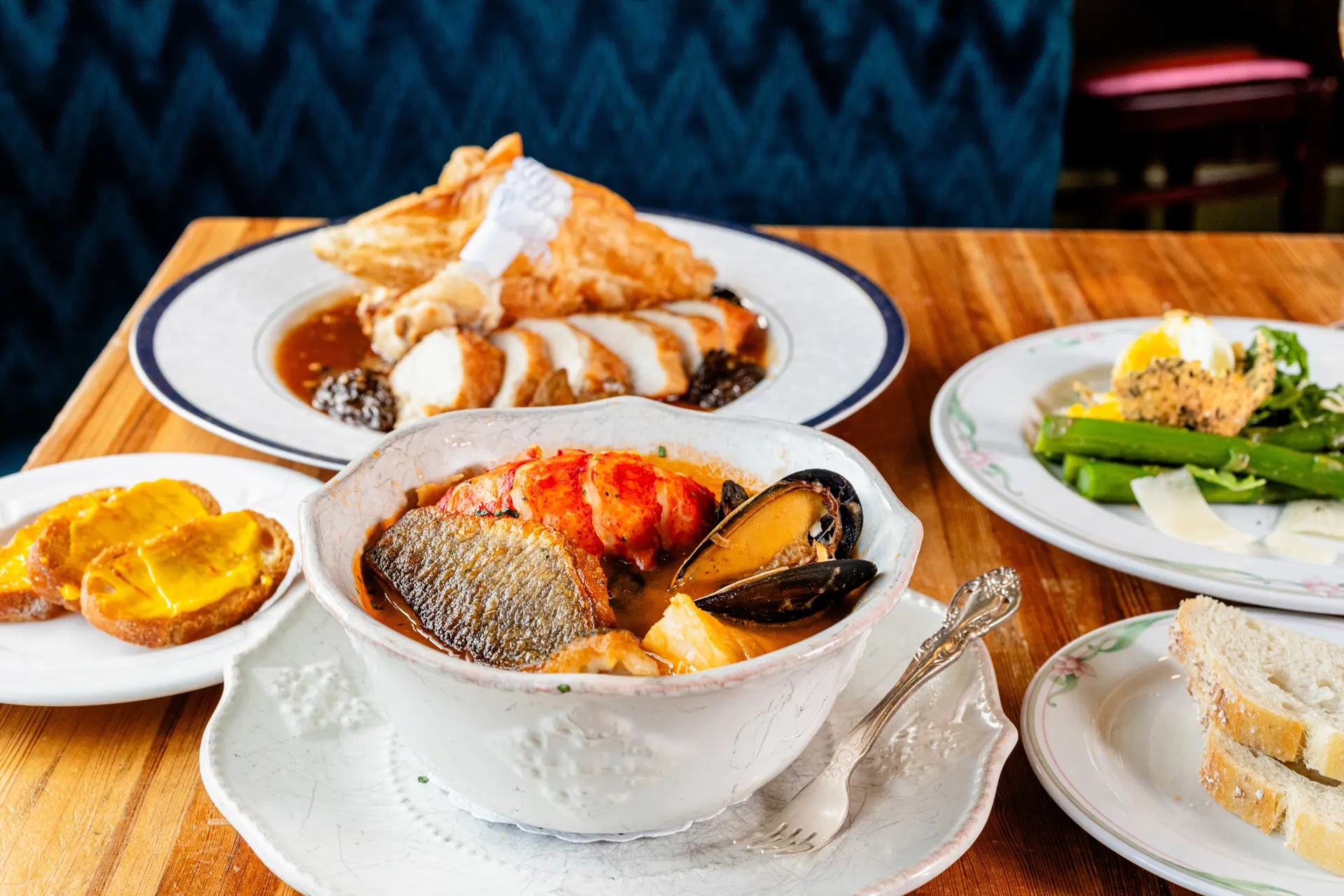 Edwins Keeps Nighttown’s Legacy Alive While Building Upon Its Own: Review