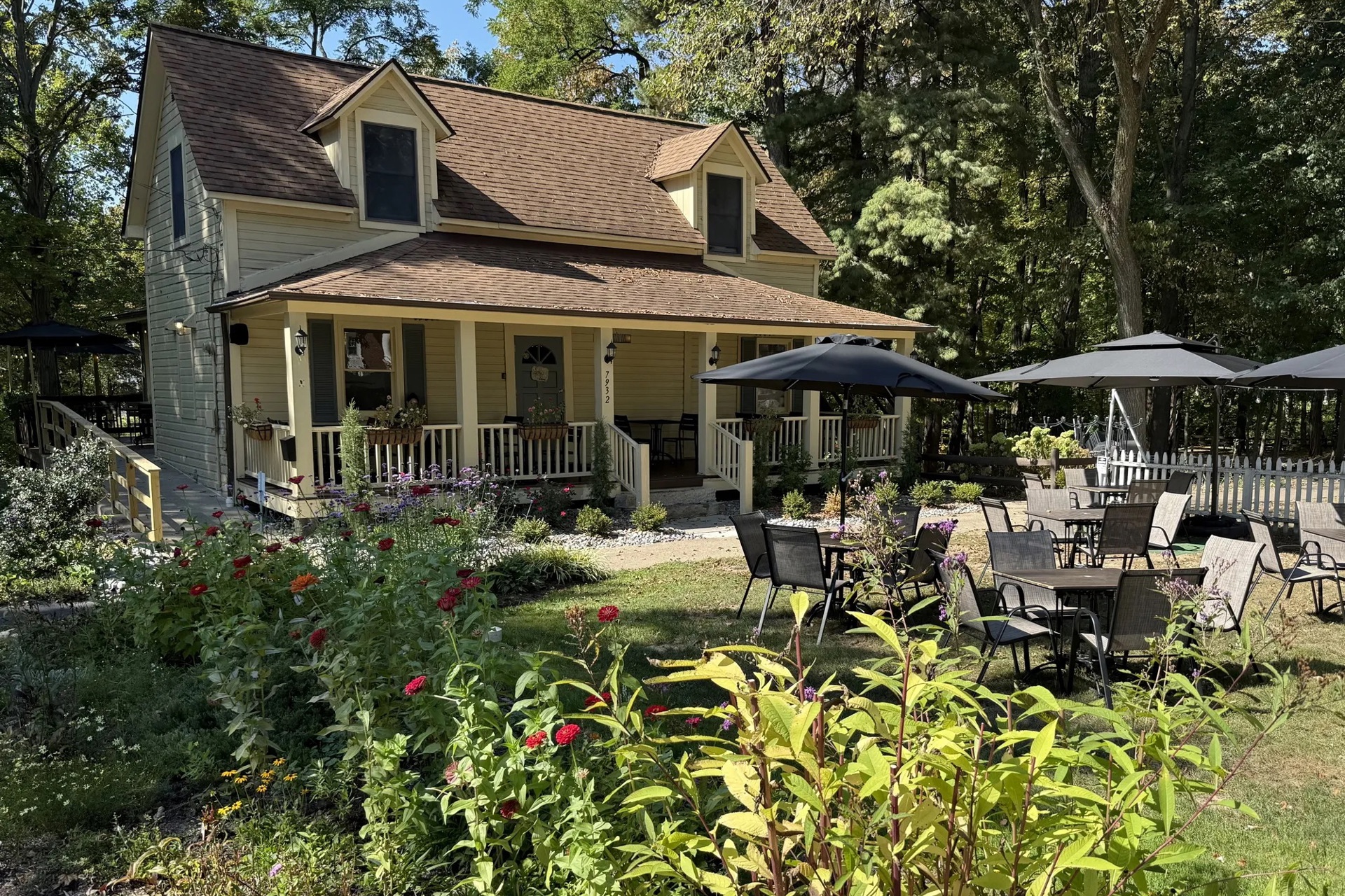 Vino di Luca Brings Italian Wines and Small Plates to Olmsted Falls