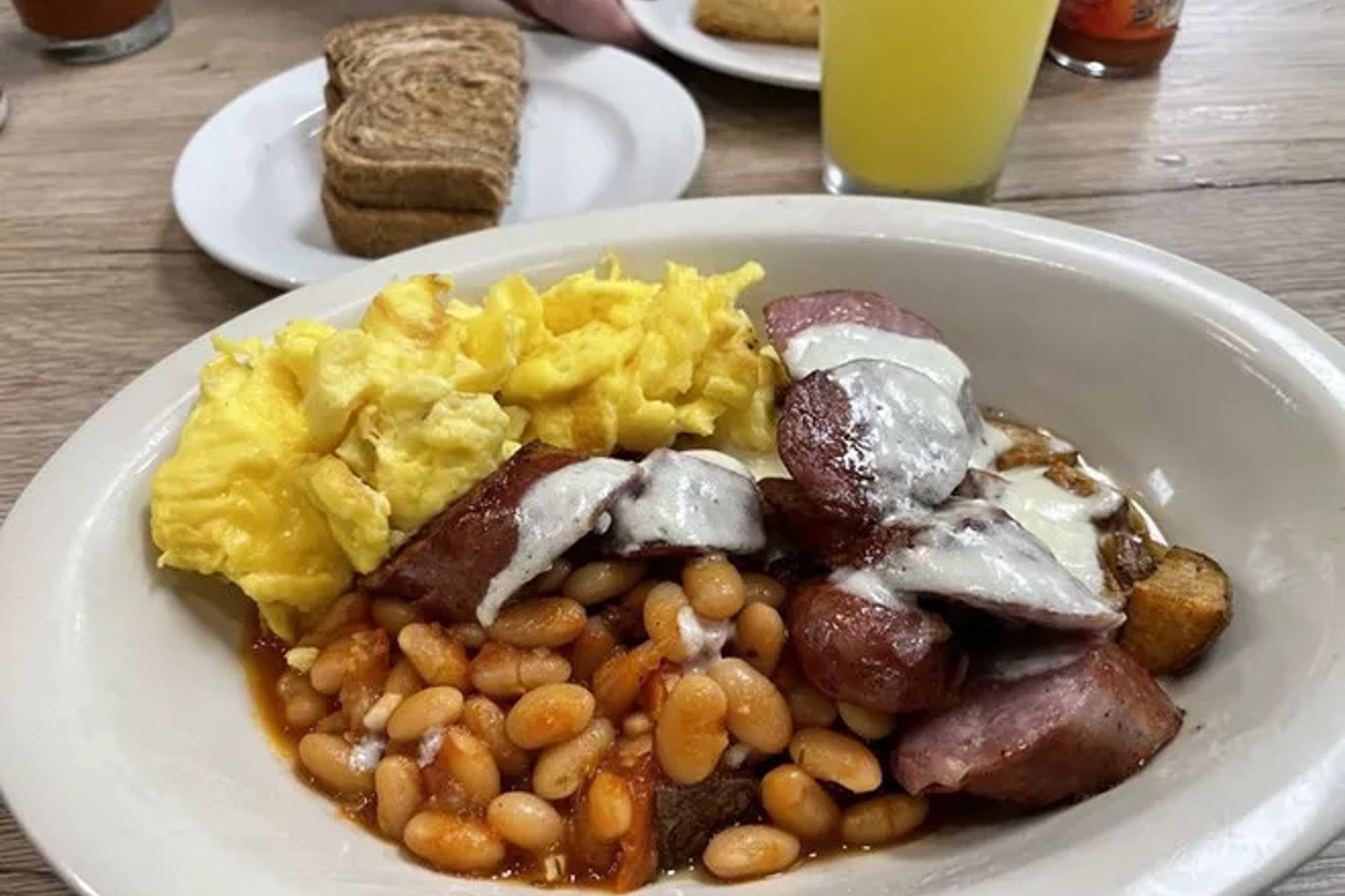 The Spot on Lakeshore Abruptly Closes After Four Years