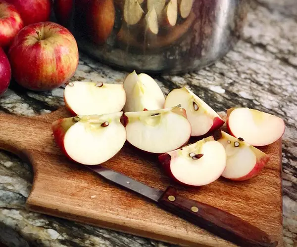 Dining Guide: 18 Northeast Ohio Apple Orchards and Markets to Visit This Fall