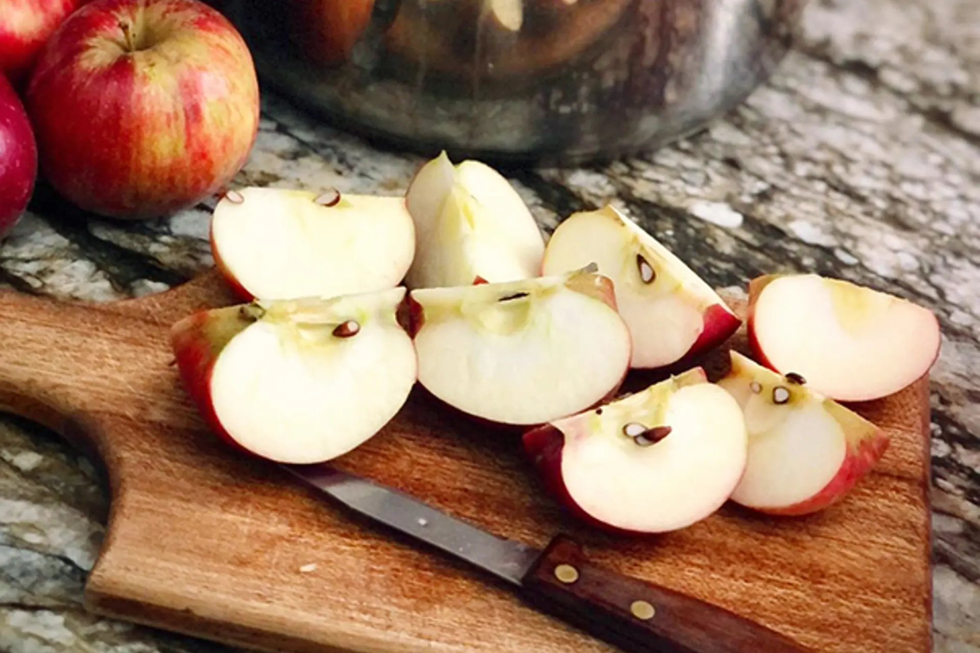 Dining Guide: 18 Northeast Ohio Apple Orchards and Markets to Visit This Fall