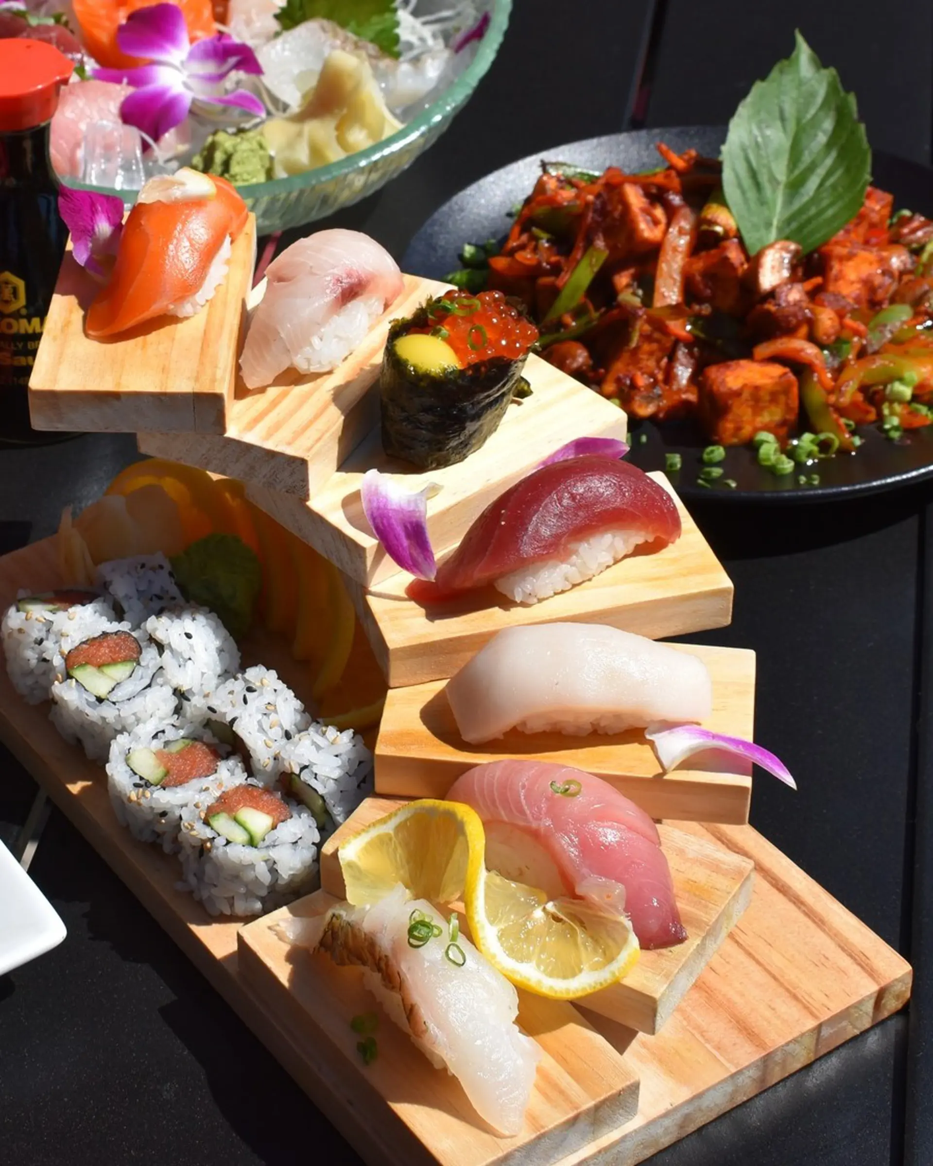 Sakana Sushi Bar and Lounge Rocky River