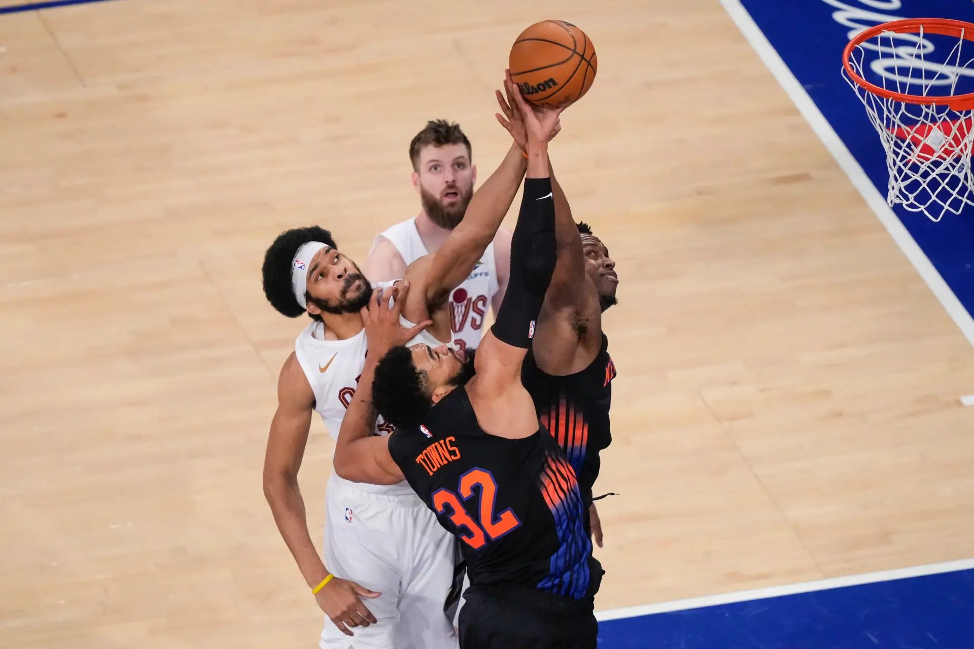 Jarett Allen, Cavs Eastern Conference Finals 2026 Game 2, AP Photo