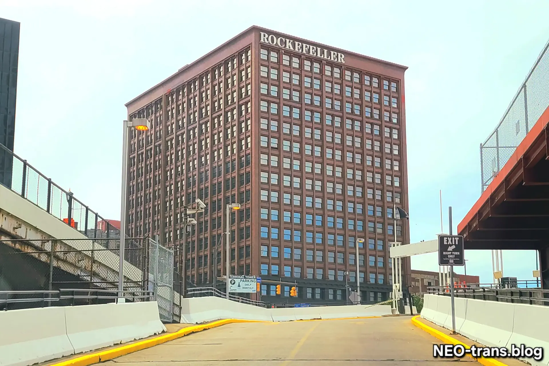 Rockefeller Building Sale Nears as Out-of-Town Buyer Emerges