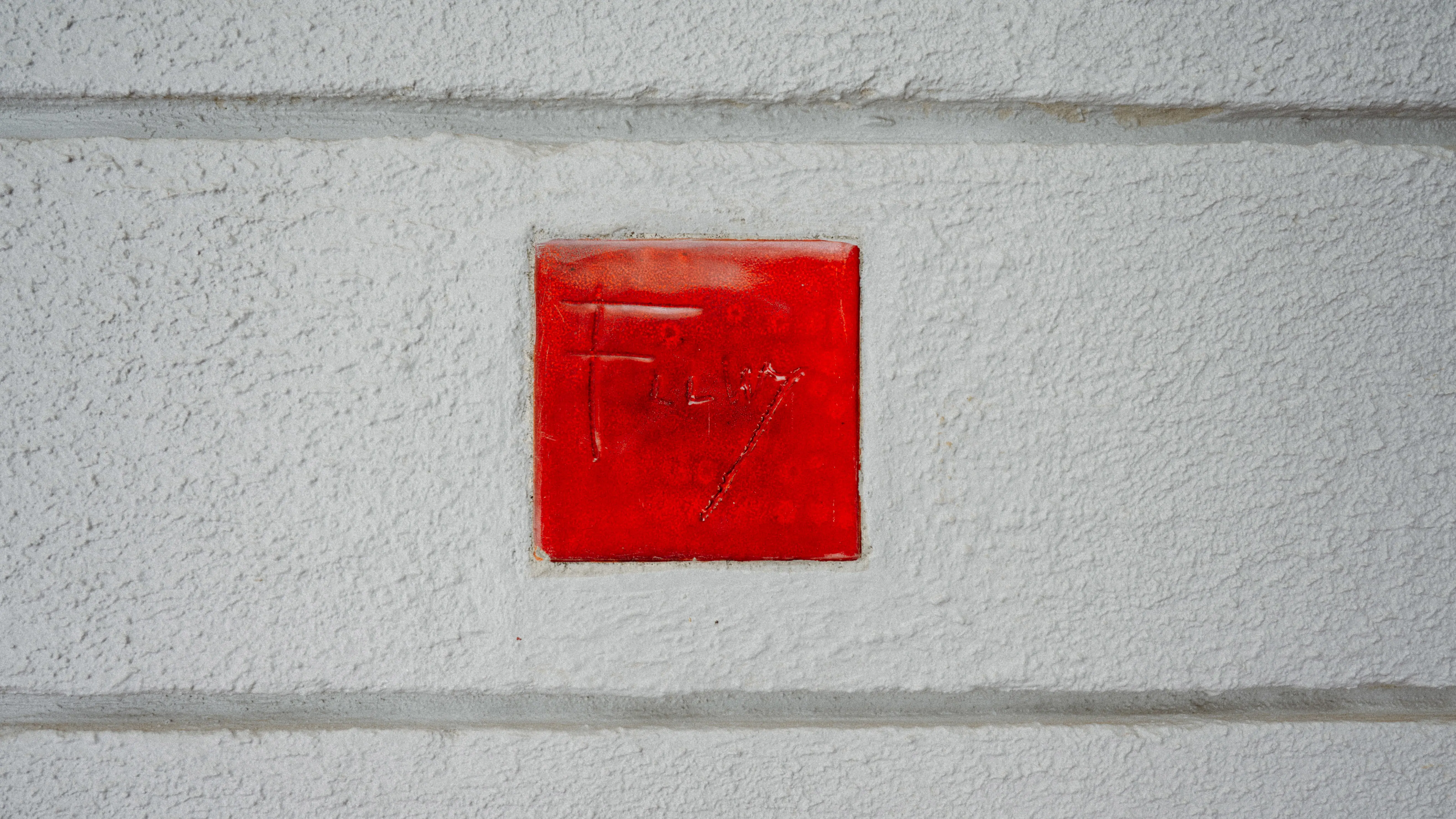 The Cherokee Red tile was considered Frank Lloyd Wright's 'stamp of approval' on his projects. | Photographed by Suzuran Photography.