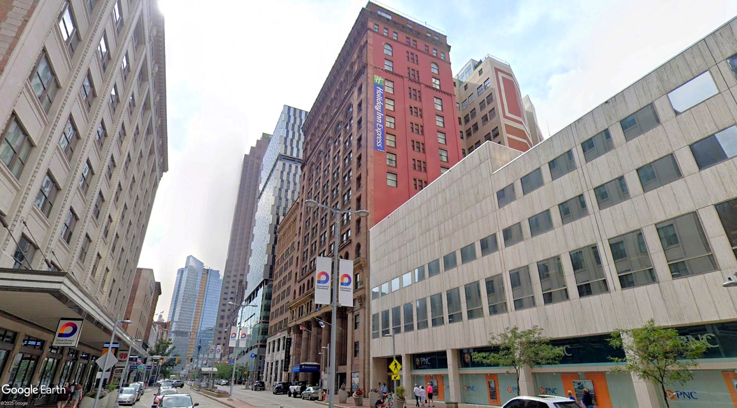 The building at 629 Euclid Ave