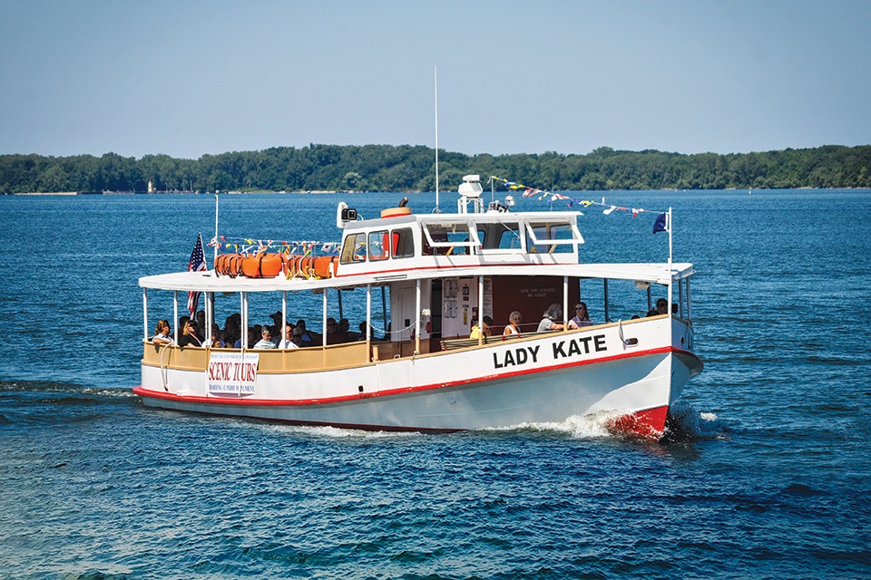 Lady Kate Sightseeing Tours in Erie, Pennsylvania Lady Kate Sightseeing Tours in Erie, Pennsylvania