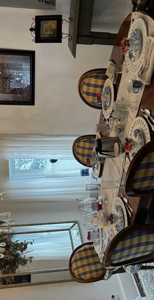 Riverside Gables Bed and Breakfast