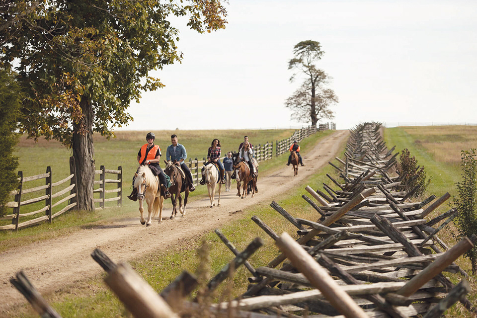 People riding during Horse Tours of Gettysburg in Gettysburg, Pennsylvania (photo courtesy of Destination Gettysburg) People riding during Horse Tours of Gettysburg in Gettysburg, Pennsylvania (photo courtesy of Destination Gettysburg)