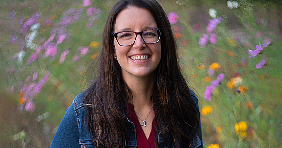 Cleveland Author Amanda Flower Puts a Comforting Spin on Crime and ...