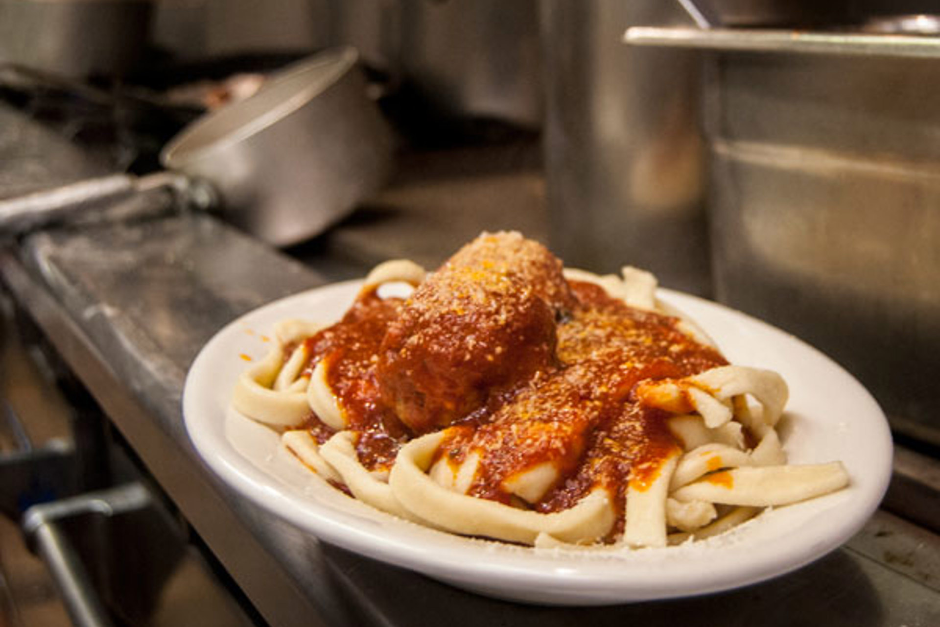 Cheap Eats: Mama Santa's