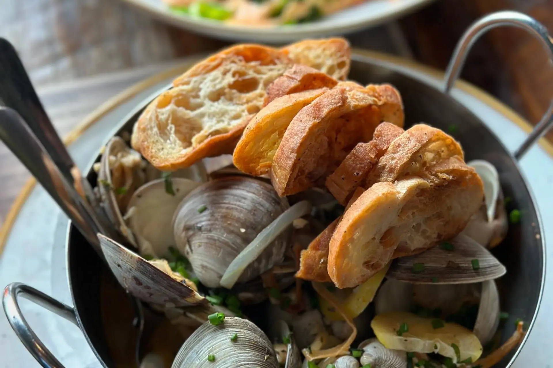 Northeast Ohio Clambakes to Check Out This Fall