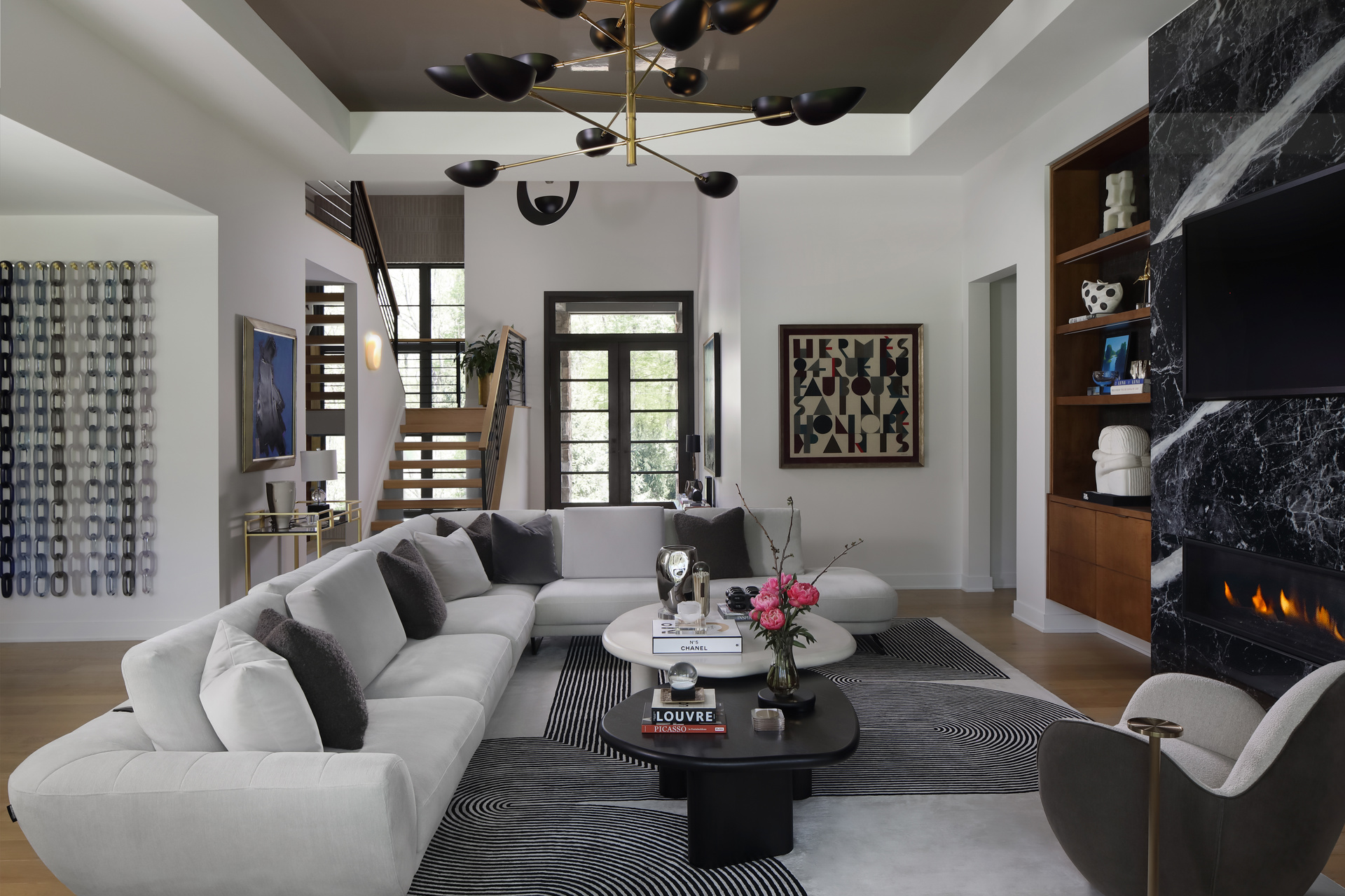 A Neutral Hunting Valley Home Is Injected With Colorful Artwork