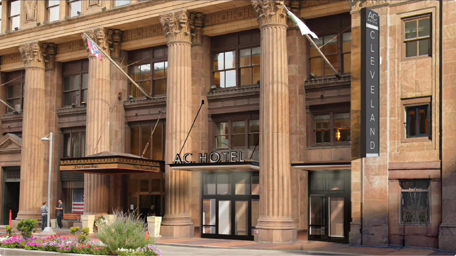This façade, including the Corinthian columns, was a 1915-redesign of the original New England Building.