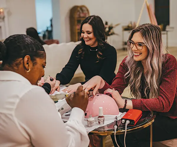Five Mobile Beauty Services That Will Come to Your Northeast Ohio Home