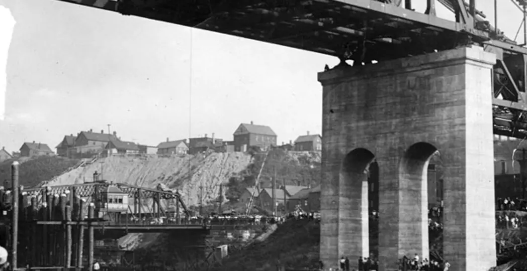 Cleveland Public Library Photograph Collection