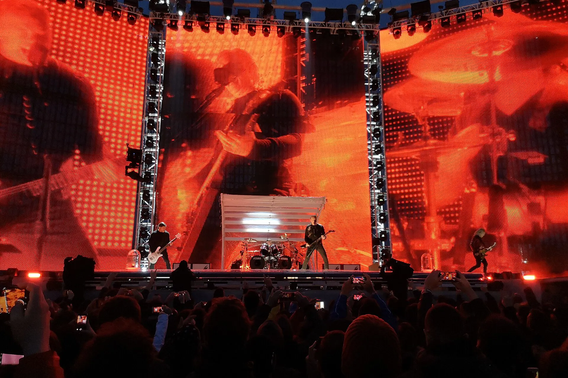 Metallica Will Bring Its World Tour to Huntington Bank Field 