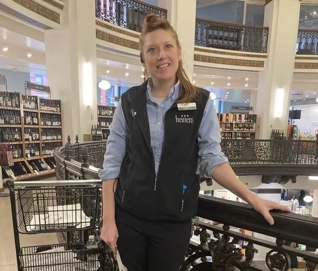 Skrtic's Pic: Erin Elisabeth Western, Cleveland Trust Building and Downtown Heinen's
