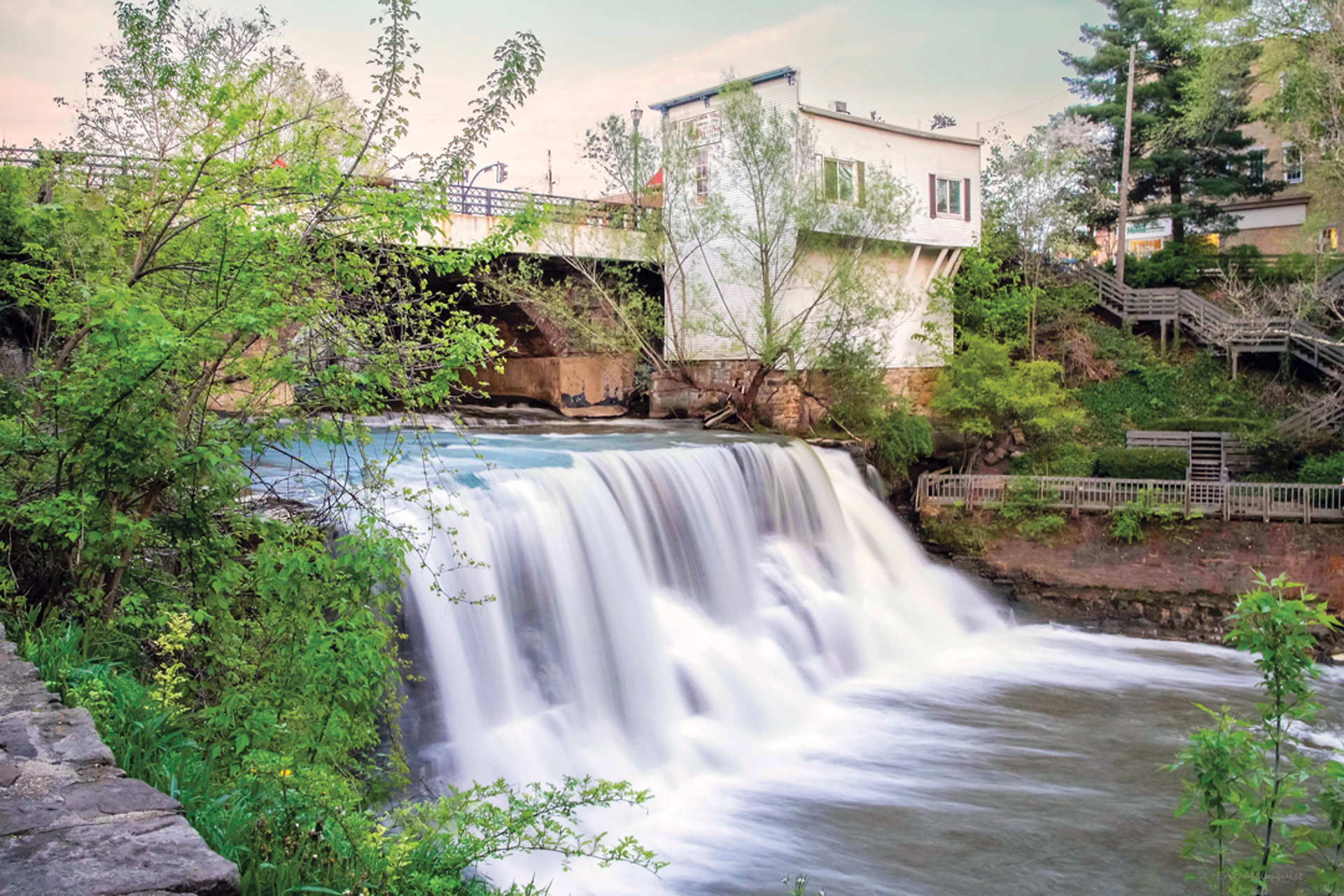 What Makes Chagrin Falls, Ohio Worth the Trip