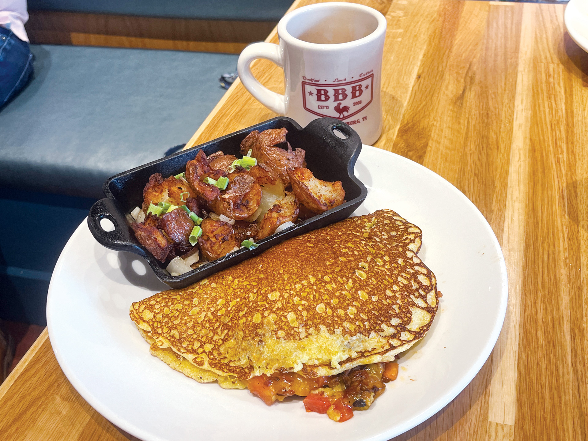 Big Bad Breakfast in South Pittsburg, Tennessee (photo by Tom Adkinson) Big Bad Breakfast in South Pittsburg, Tennessee (photo by Tom Adkinson)