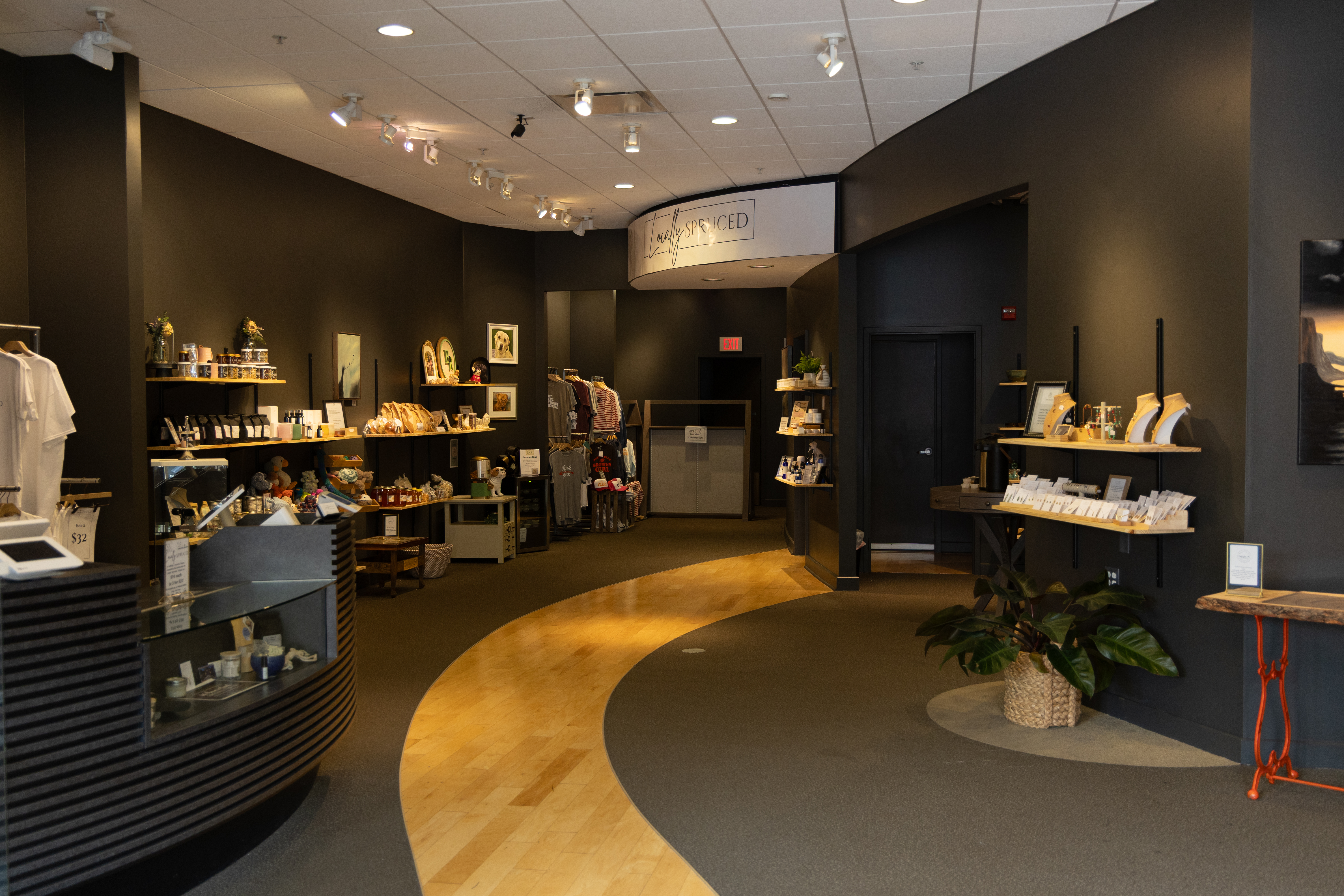 PHOTOGRAPHED BY GAVIN TENNYSON