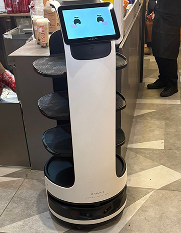 Funshi Robot Waiters Beachwood