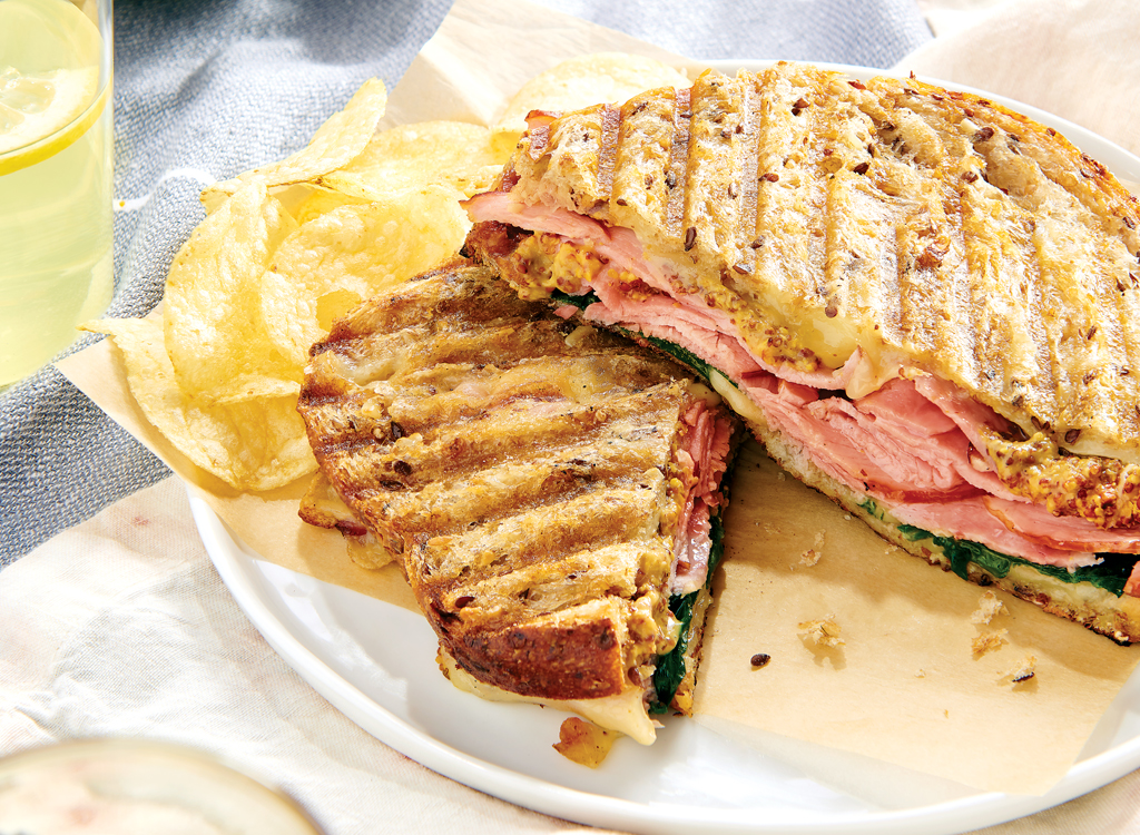 luna bakery cafe sandwich month