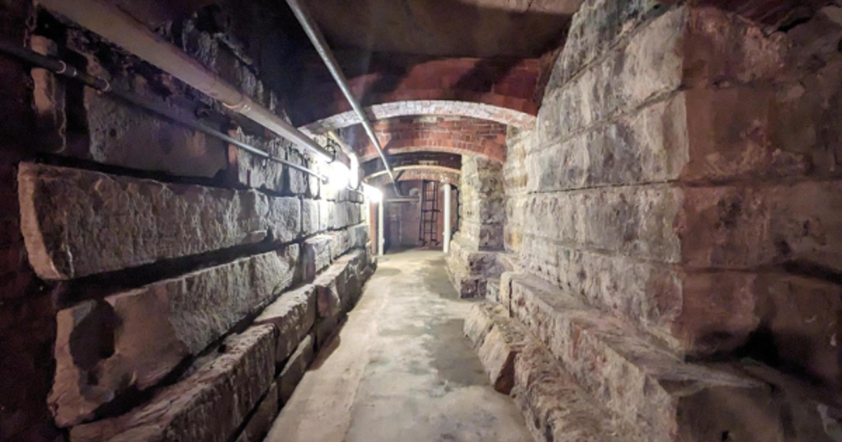 メトロノーム　オブジェ soldiers-and-sailors-monument-