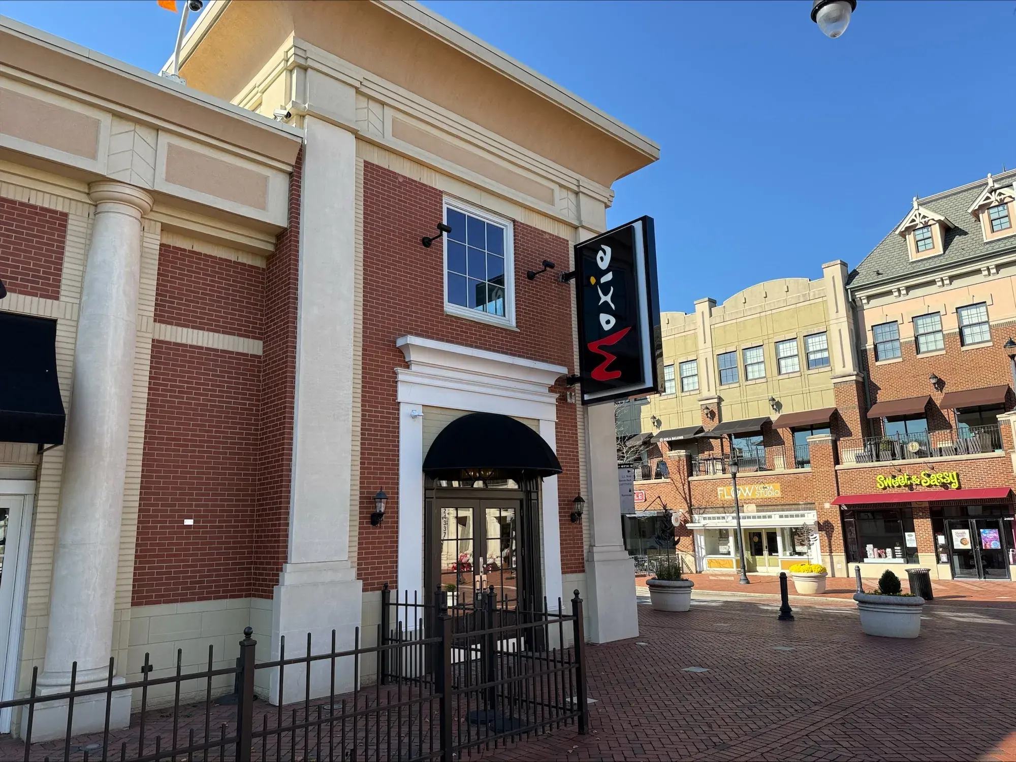 First Look: Moxie, Opening at Legacy Village in Lyndhurst