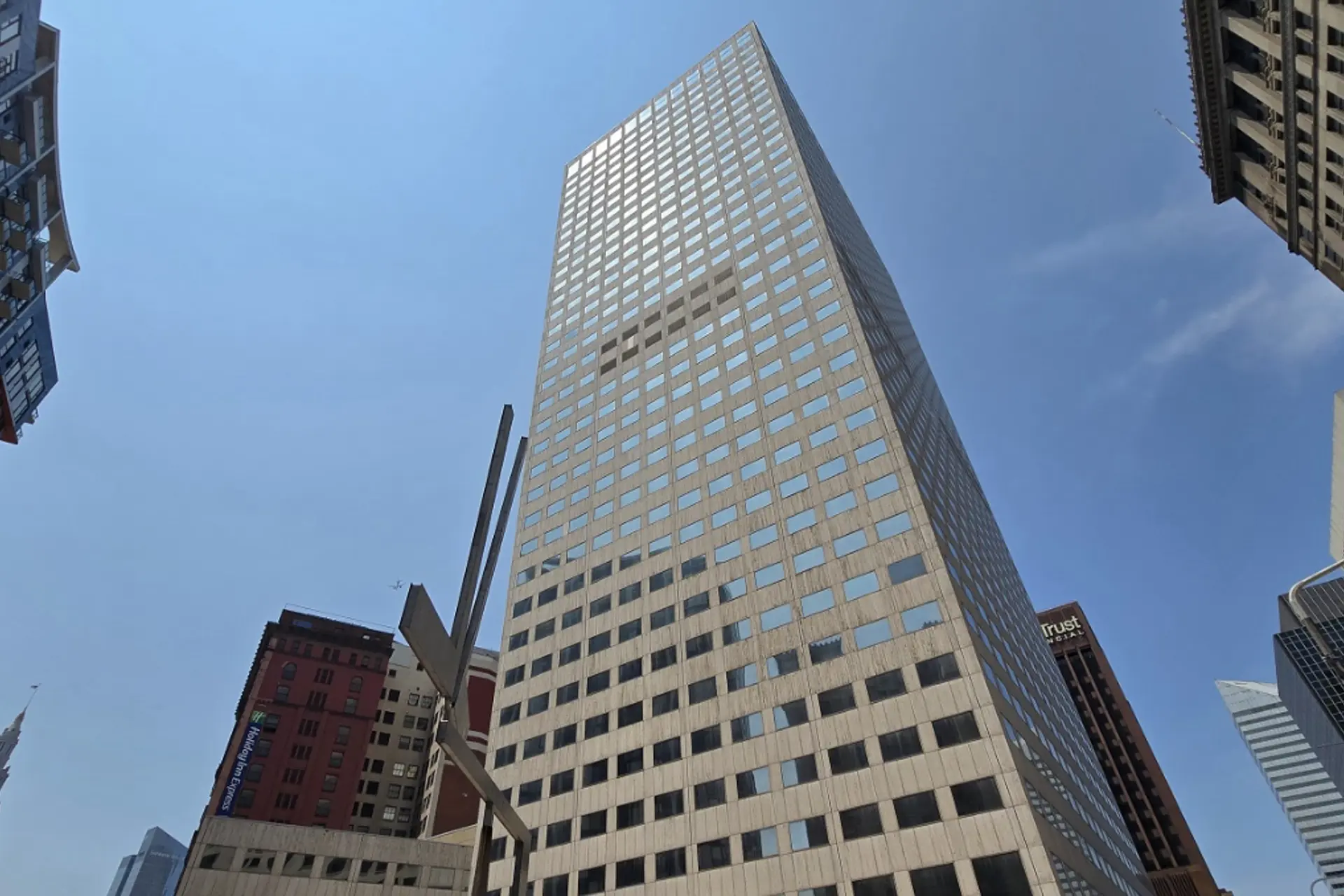 PNC to Move Satellite Offices Downtown