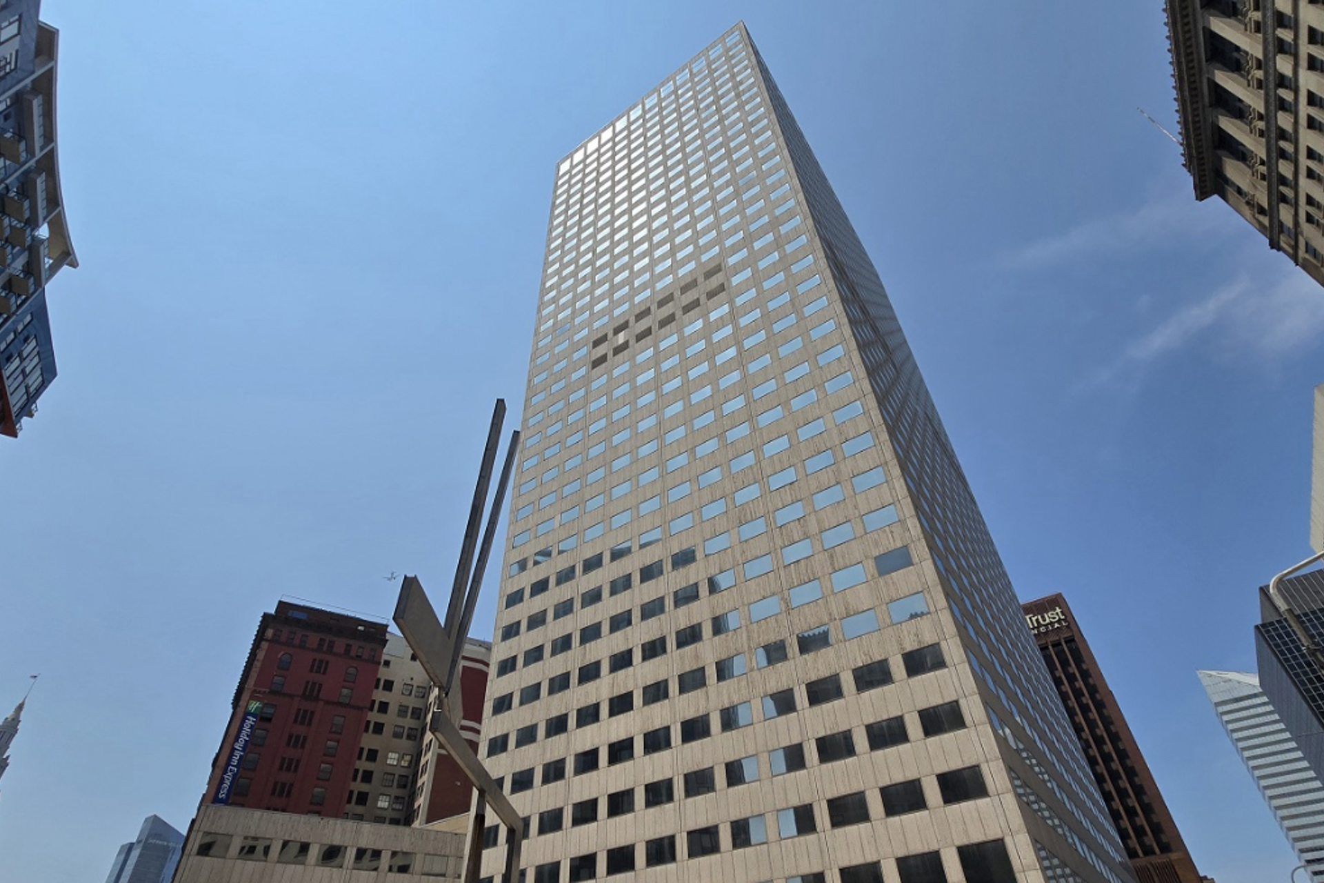PNC to Move Satellite Offices Downtown